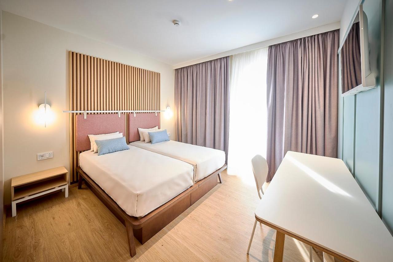 קוניל דה לה פרונטרה Hotel Leonor Conil מראה חיצוני תמונה
